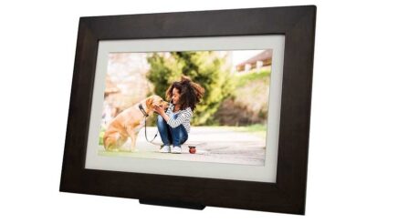 SimplySmart Home 10.1 PhotoShare friends and family smart digital picture frame review